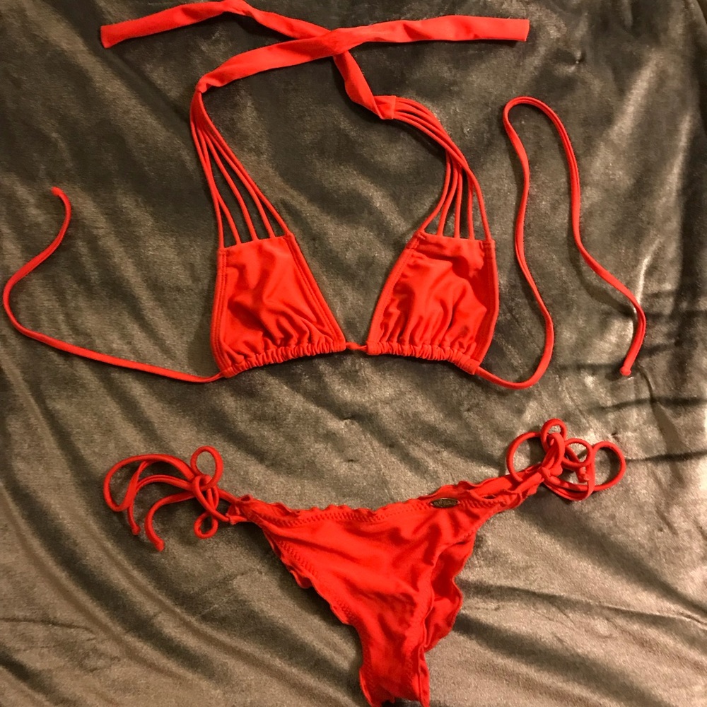 XS red red Luli fama cosita buena set
